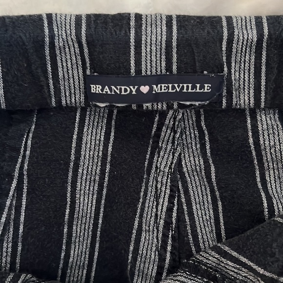 Brandy Melville Tilden Pants - Picture 2 of 2